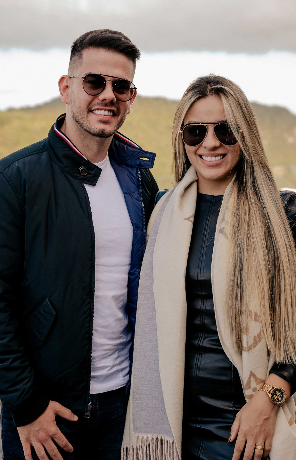 Lucas Morgestern e Amanda Farias em clima de inverno charmoso na Serra