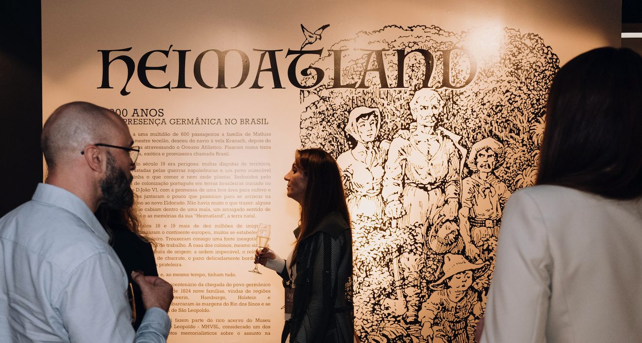 Heimatland homenageia imigrantes alemães em uma mostra repleta de memórias afetivas